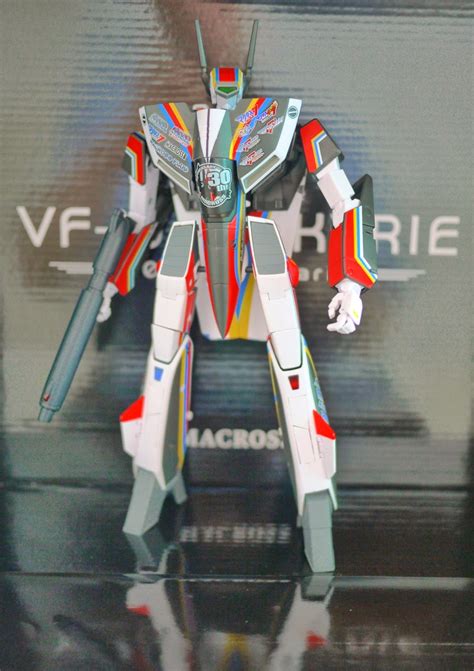 Alteregoistic - Toy Blogger: Macross 30th Anniversary VF-1 in its Full Glory ... ...