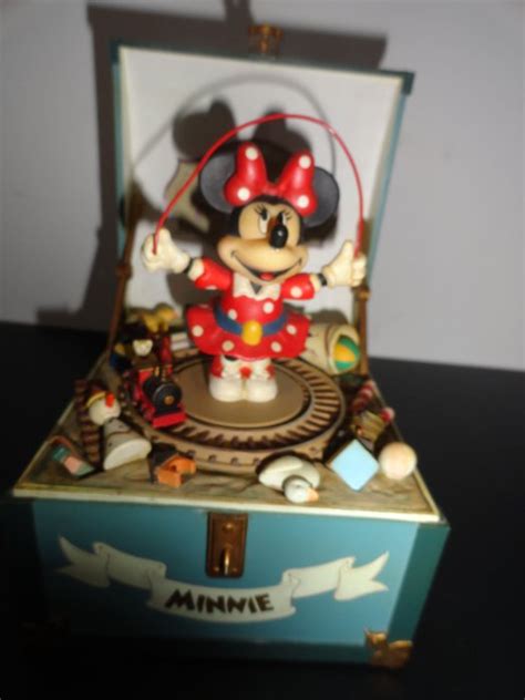 Disney Musicbox Schmid Minnie Mouse Minnie S Toy Chest