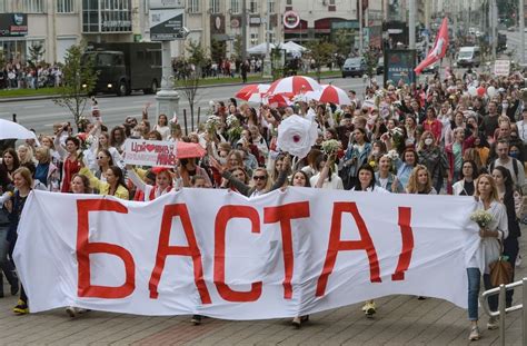 Los Bielorrusos Marchan Por Un Pa S Sin Lukashenko Las Noticias De