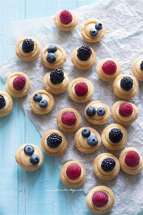 Cestini Di Frutta Crema E Frolla Tortine Alla Frutta Mignon Ricetta