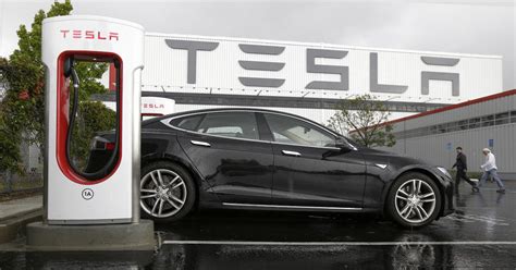 Tesla Da Record Con Quasi Mezzo Milione Di Auto Elon Musk Ora