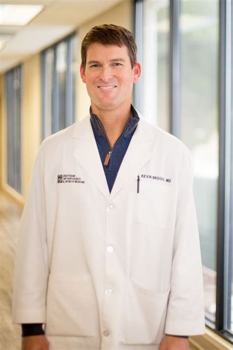 Dr Buck R Cavalier Md Brunswick Ga Orthopedic Surgery