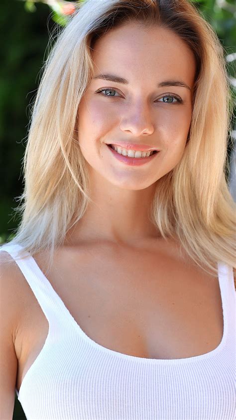 Скачать обои girl photo blue eyes model bokeh lips face blonde