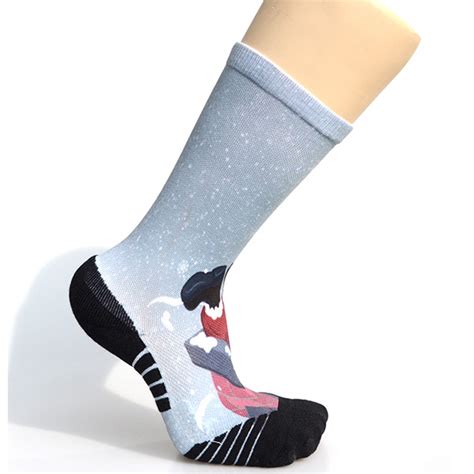 Cotton Sports Crew Custom Running Socks For Men Custom Socks Manufacturer