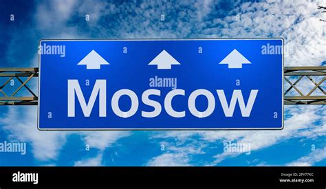 Road sign indicating direction to the city of Moscow Stock Photo - Alamy