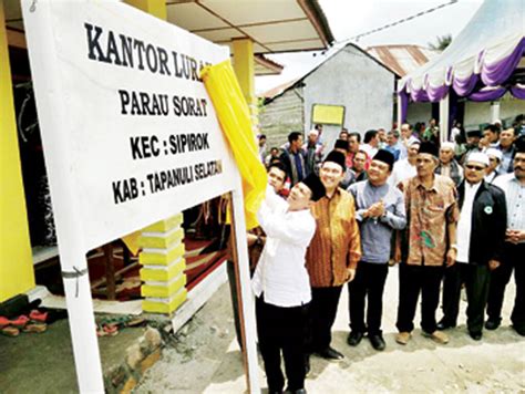 Bupati Tapsel Resmikan Kantor Lurah Baru Parau Sorat Sipirok Dongan