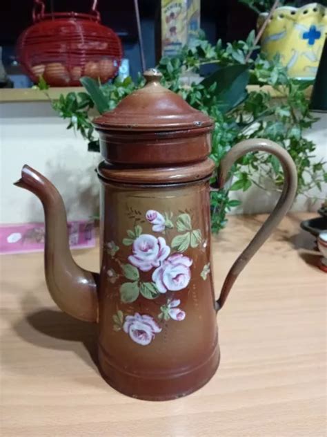 CAFETIÈRE ANCIENNE EN tole émaillée décors de fleurs EUR 35 00