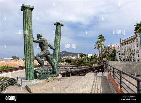 Ceuta España Ciudad autónoma española en el norte de África Estatua