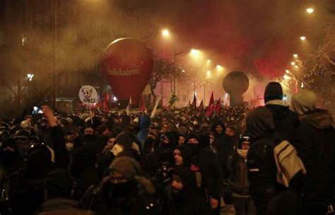 França Enfrenta Segundo Dia De Greve Contra Reforma Da Previdência Mundo Diario De Pernambuco