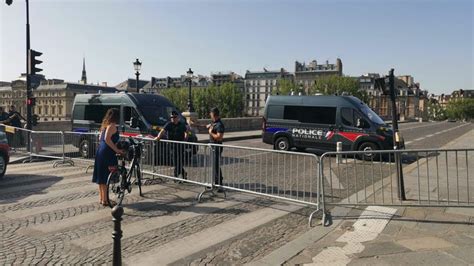 Refus d obtempérer au Pont Neuf à Paris une reconstitution en cours