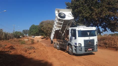 Estrada De Terra Do Caub I No Riacho Fundo Ii Recebe Manuten O