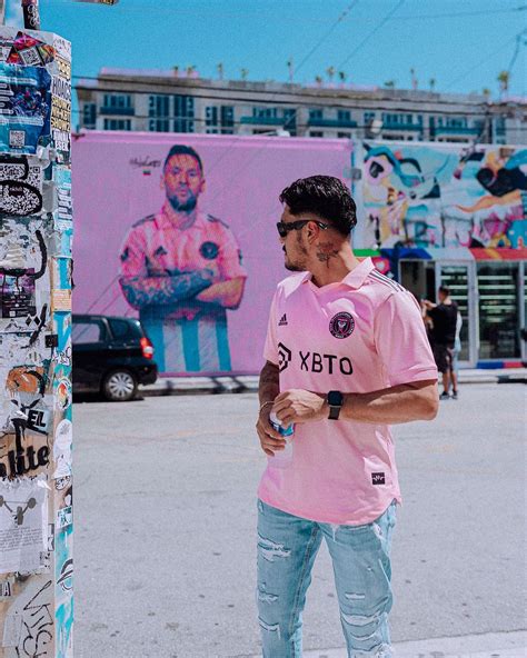 PHOTOS 9 Captivating Shots Of Miami S Messi Murals