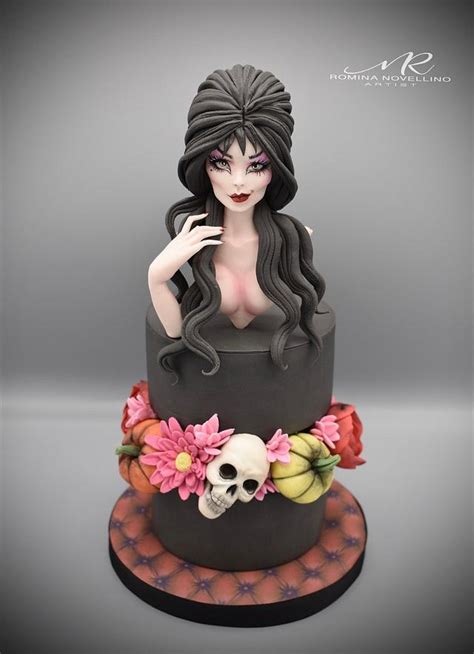 Elviras Halloween Decorated Cake By Romina Novellino Cakesdecor