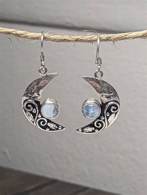 Moonstone Crescent Moon Sterling Gem