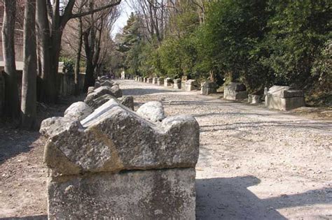 Histoire D Arles Provence Histoire Aire Urbaine France