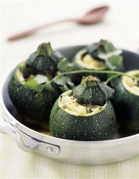 Recette Courgettes Rondes Farcies Au Thon Marie Claire