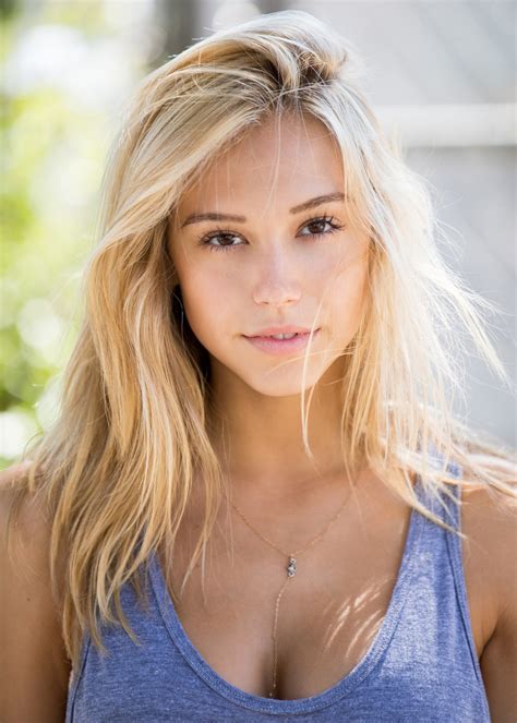 Alexis Ren Sweat The Style