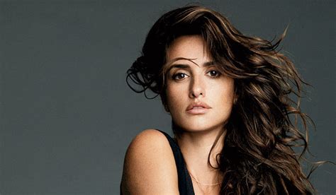 Esquire Names Penélope Cruz The Sexiest Woman Alive Razorfine Review