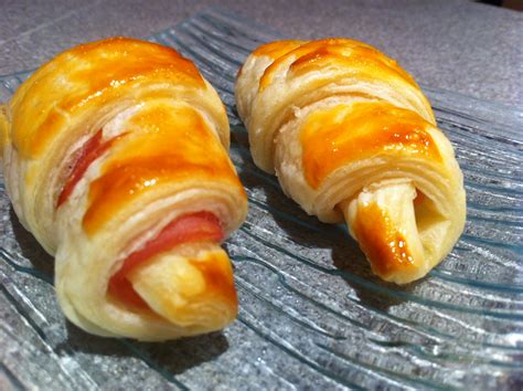 Mini Croissants Au Jambon Et Au Fromage Aperitif Dinatoire La Boite