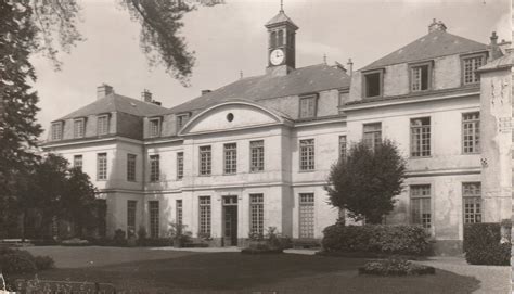 Vaujours Ecole F Nelon Carte Postale Ancienne Et Vue D Hier Et