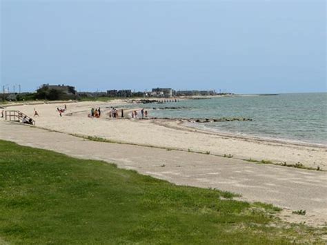 Falmouth Heights Beach, Falmouth, Cape Cod | WeNeedaVacation.com