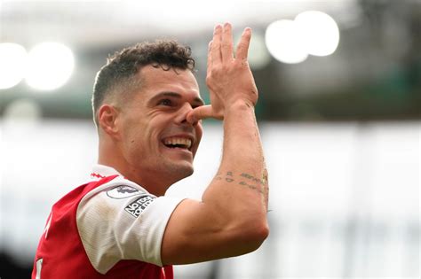 Leverkusen holt Xhaka zurück in Bundesliga