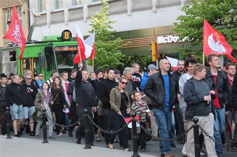 Marsz Pileckiego Poznaniacy Pami Taj O Rotmistrzu Zdj Cia Pozna