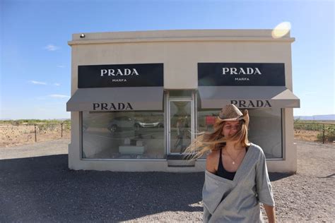 Roadtrip Texas Marfa Prada