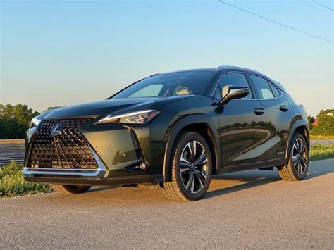 2020 Lexus Ux 250h Luxury Review