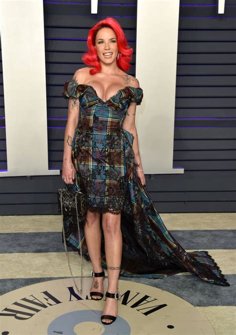 Halsey Attends The 2019 Vanity Fair Oscar Party Hosted By Radhika