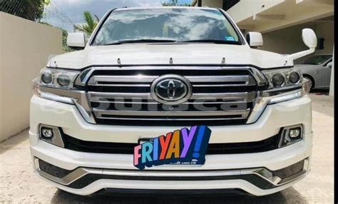 Buy Used Toyota Land Cruiser White Car In Suva In Central Bulacars