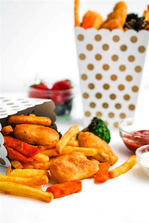 Air Fryer Kids Meal Boxes with Quorn Crispy Nuggets - Happy Veggie Kitchen