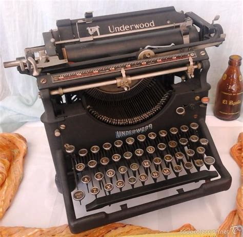 ANTIGUA MÁQUINA ESCRIBIR MARCA UNDERWOOD MARAVILLOSA Typewriter OLD