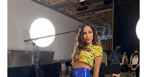 Anitta Revela Curiosidade Tenho M Sicas Em Cinco L Nguas E Elas