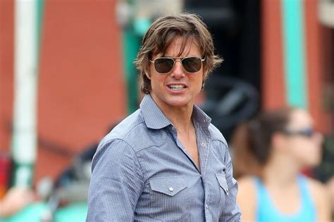 VIDEOS Tom Cruise pilota helicóptero a Sudáfrica para Misión