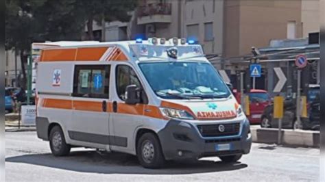 Sestri Levante Scontro Auto Moto Grave Una Donna Di Anni Telenord It