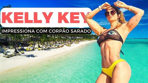 Kelly Key Mostra Barriga Trincada E Pernas Torneadas Na Web E