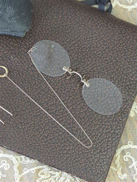 Antique Victorian Era Pince Nez Glasses Antique Glas Gem