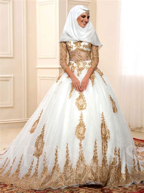 Sequined Appliques Ball Gown Muslim Wedding Dress