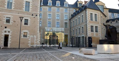 Le Mus E Des Beaux Arts D Angers Et La Galerie David D Angers Dossier