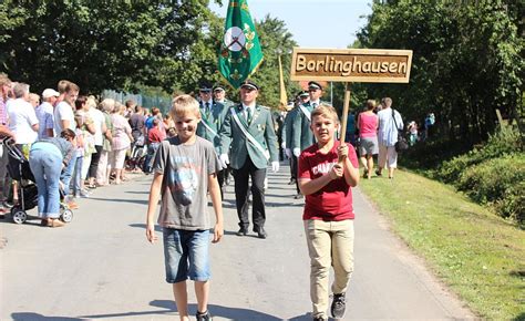 Borlinghausen Impressionen Vom Festzug Des Sch Tzenfestes Und Der