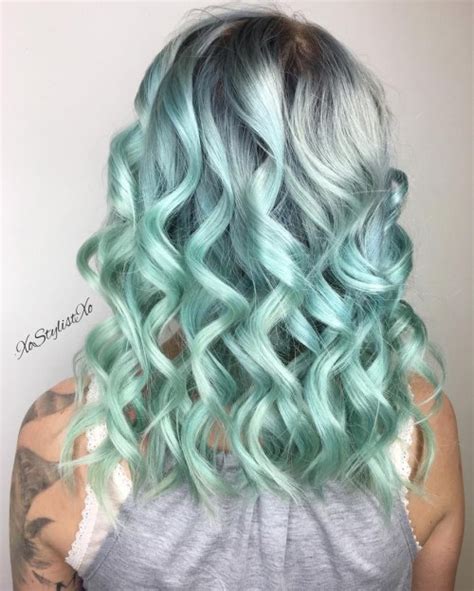 20 Hair Styles Starring Turquoise Hair