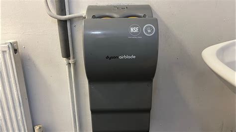 Dyson Airblade Ab03 Hand Dryer At The Badger Hounds Pub Hinderwell 🚹 Youtube