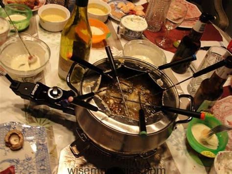 How to do a Meat Fondue - WiseMommies