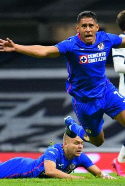 Bodas De Oro Para Pumas Y Cruz Azul Entre La Vida Y La Muerte