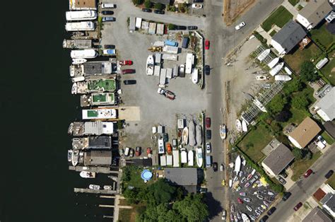 Seaman Yacht Club in Seaford, NY, United States - Marina Reviews ...