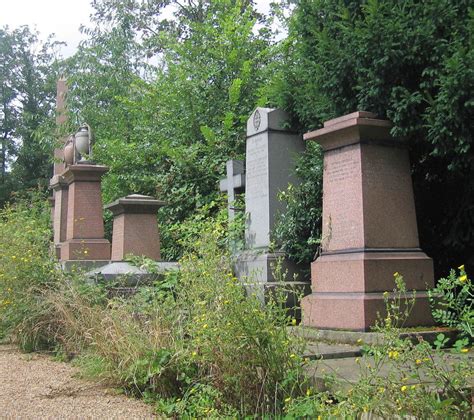 Views of Nunhead Cemetery, London