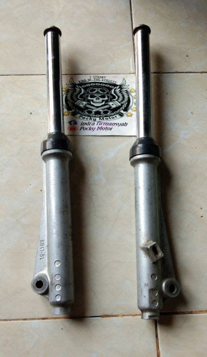 Shock Sekok Skok Depan Original Suzuki Rc Rc Bravo Crystal