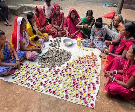 गाय के गोबर से इस दिवाली महकाइए अपना घर आंगन चाइनीज उत्‍पादों को कहिए