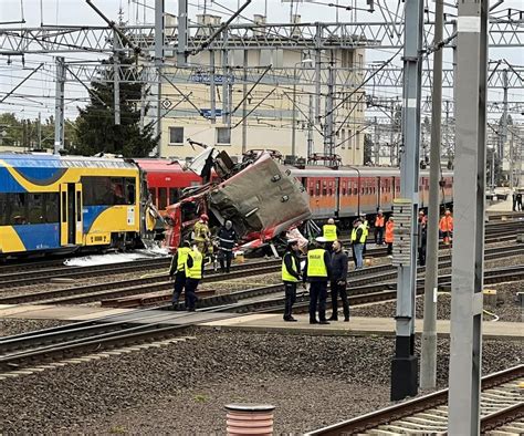 Zderzenie Poci G W W Gdyni Policja Szuka Wiadk W Tr Jmiasto Radio Eska